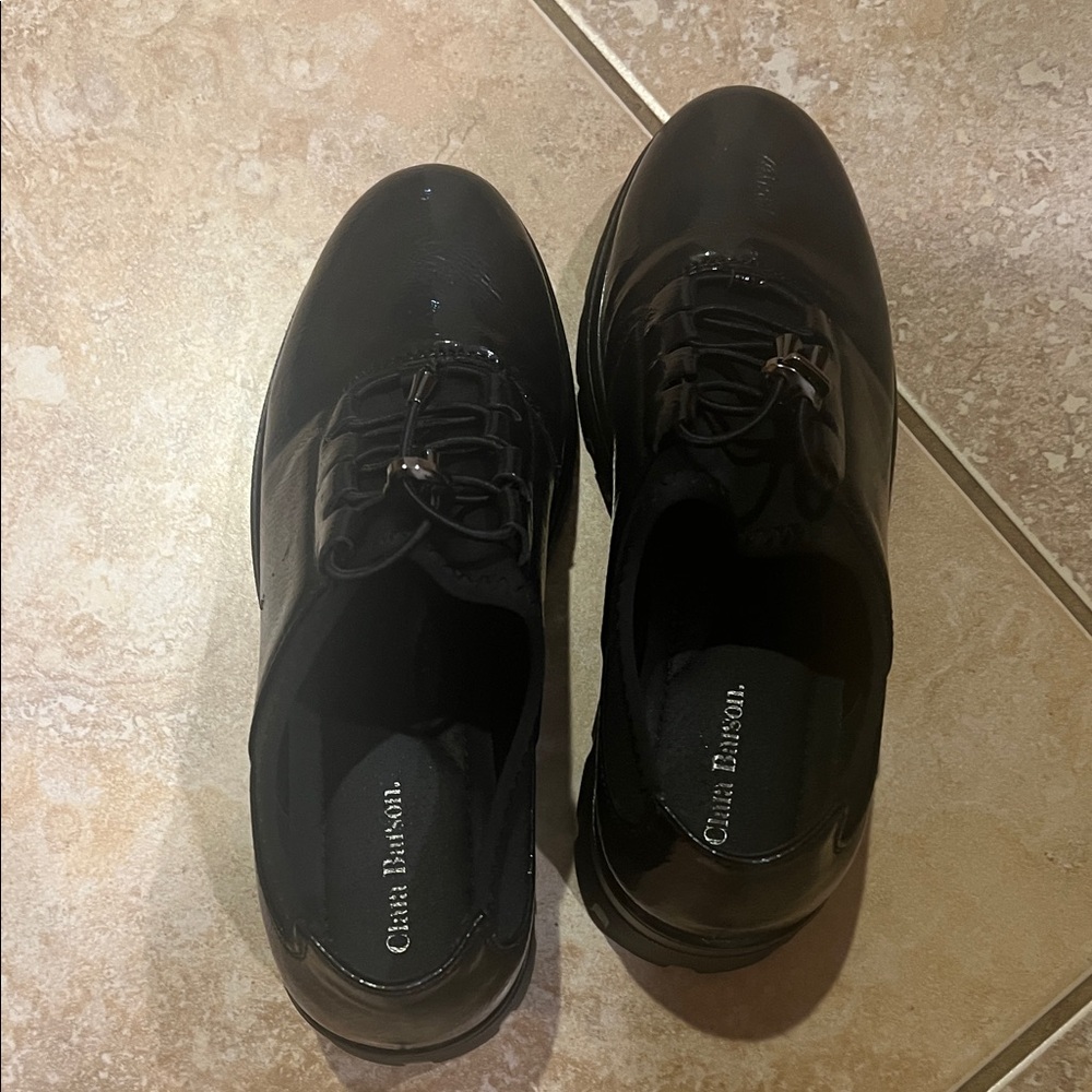 Clarks Women's Black Leather Loafers